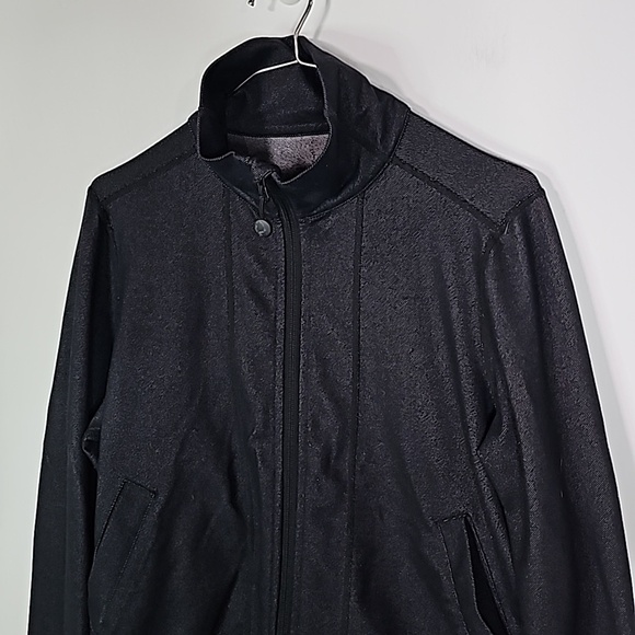 Lululemon black size 8 da bomb zip up jacket - Picture 2 of 7